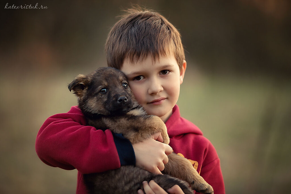 Фотосессия мальчик и щенок
